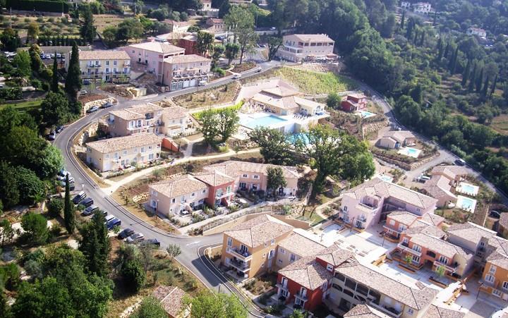 Appartement Dans Residence - Le Domaine De Camiole 卡连 外观 照片